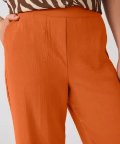 Pantalon large 7/8ème tissu crêpe effet froissé