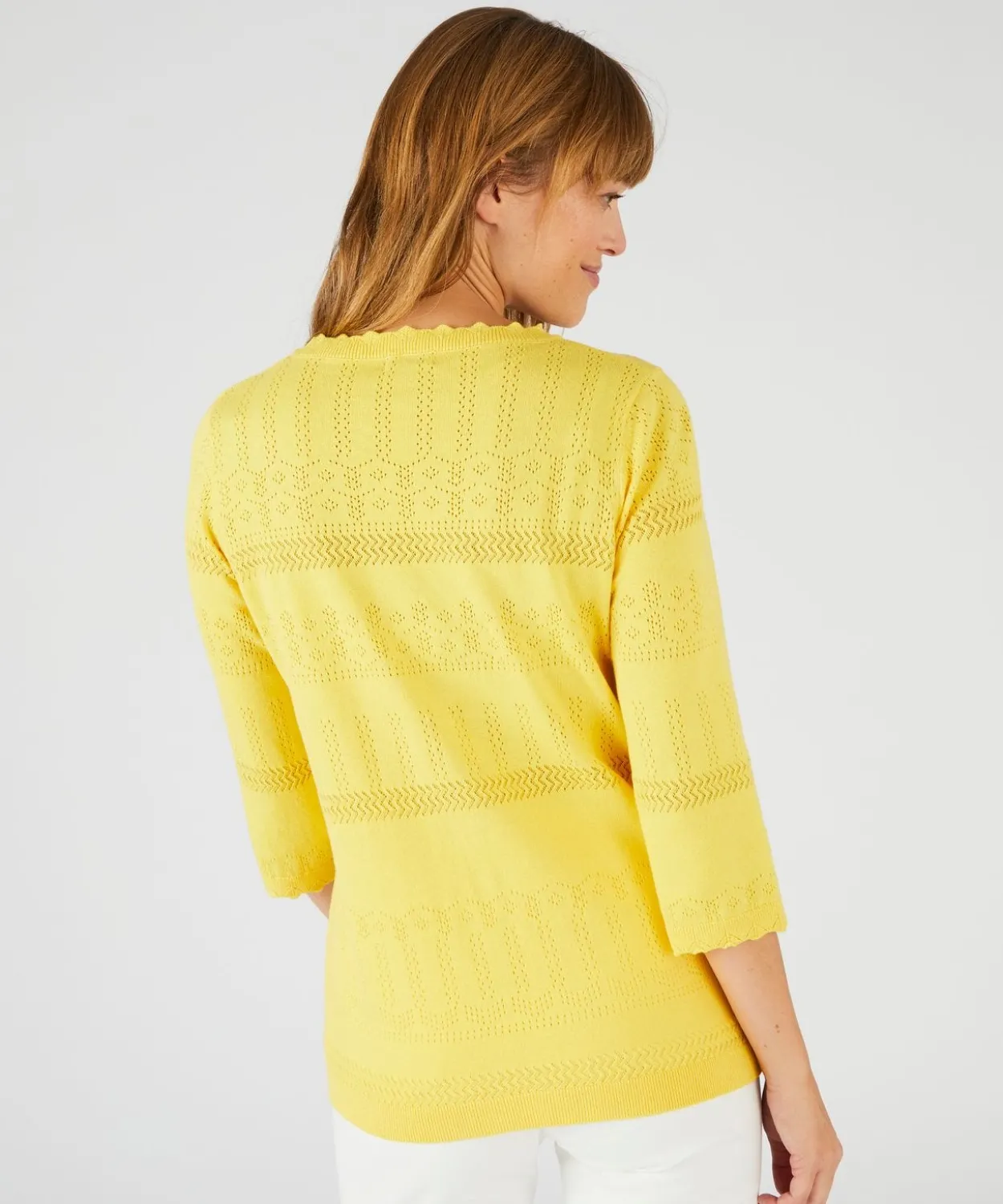 Pull ajouré en coton majoritaire