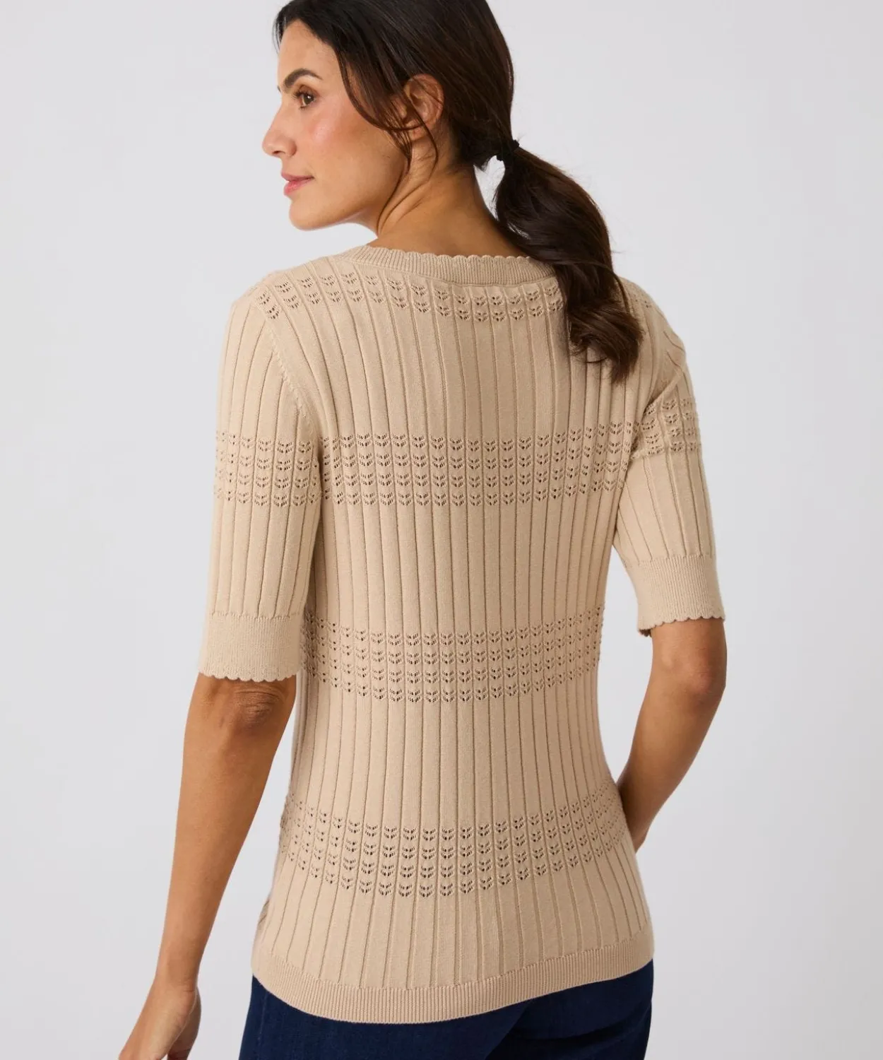 Pull à côtes ajourées