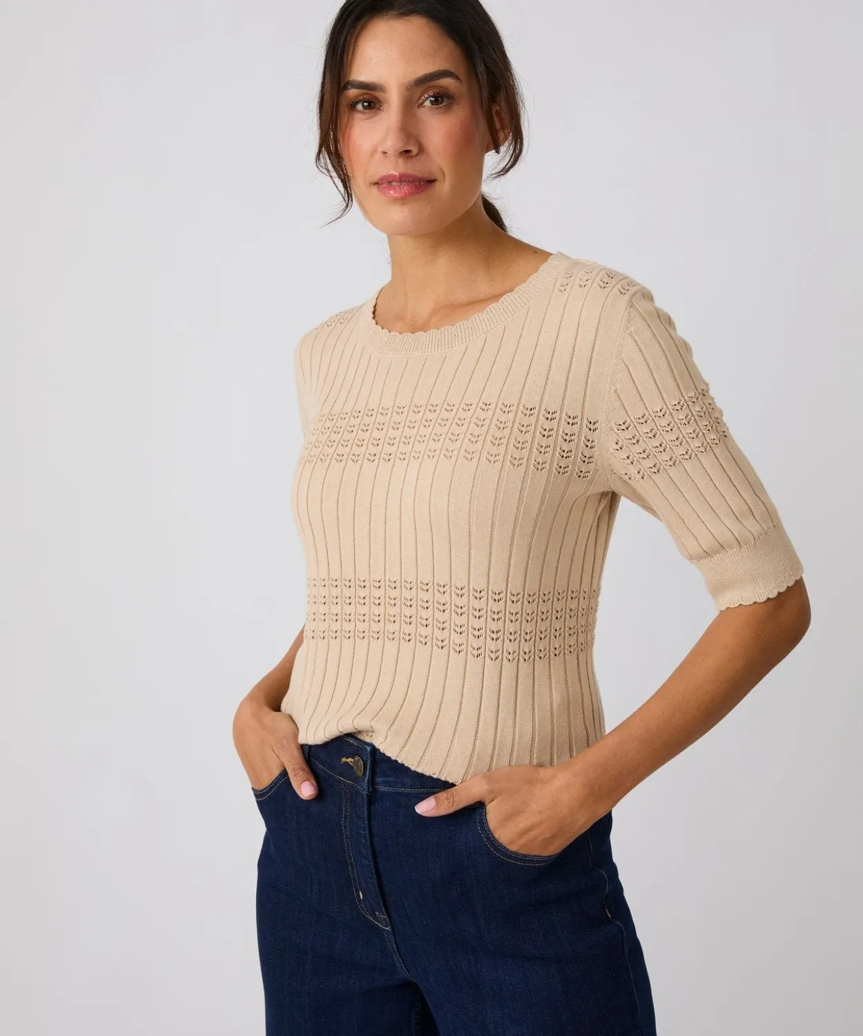 Pull à côtes ajourées