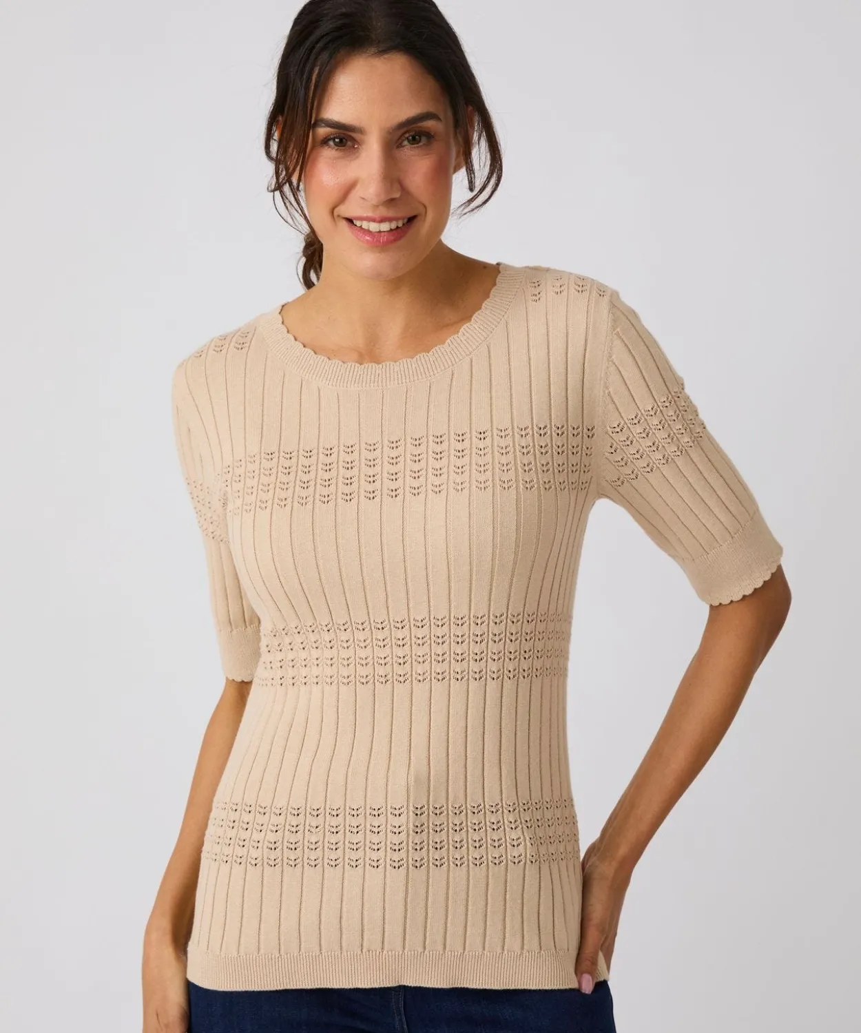 Pull à côtes ajourées