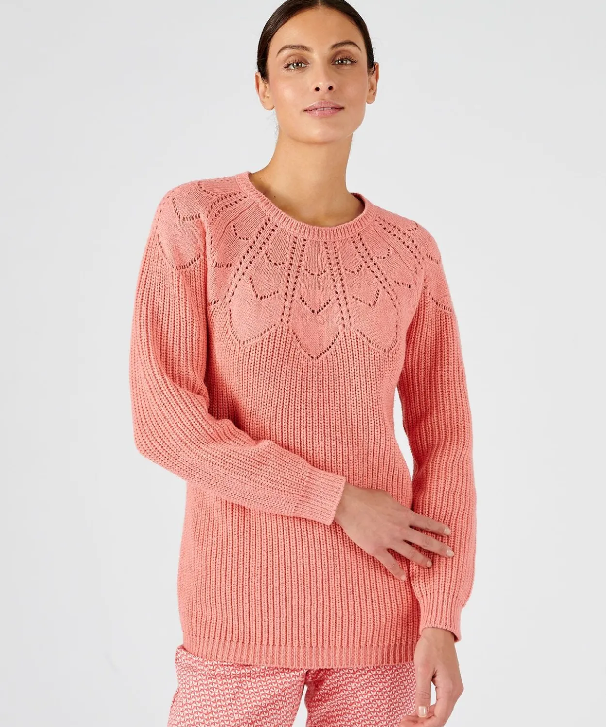 Pull détails ajourés