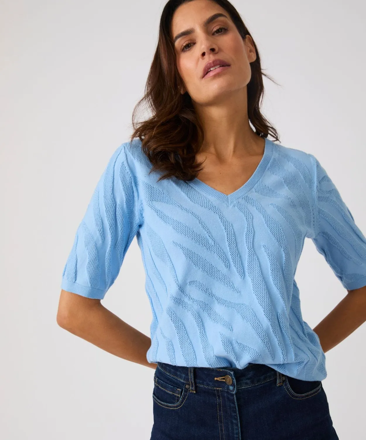 Pull jeu de maille motif zébré