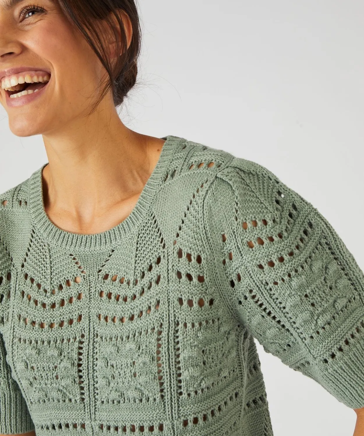 Pull maille ajourée effet crochet