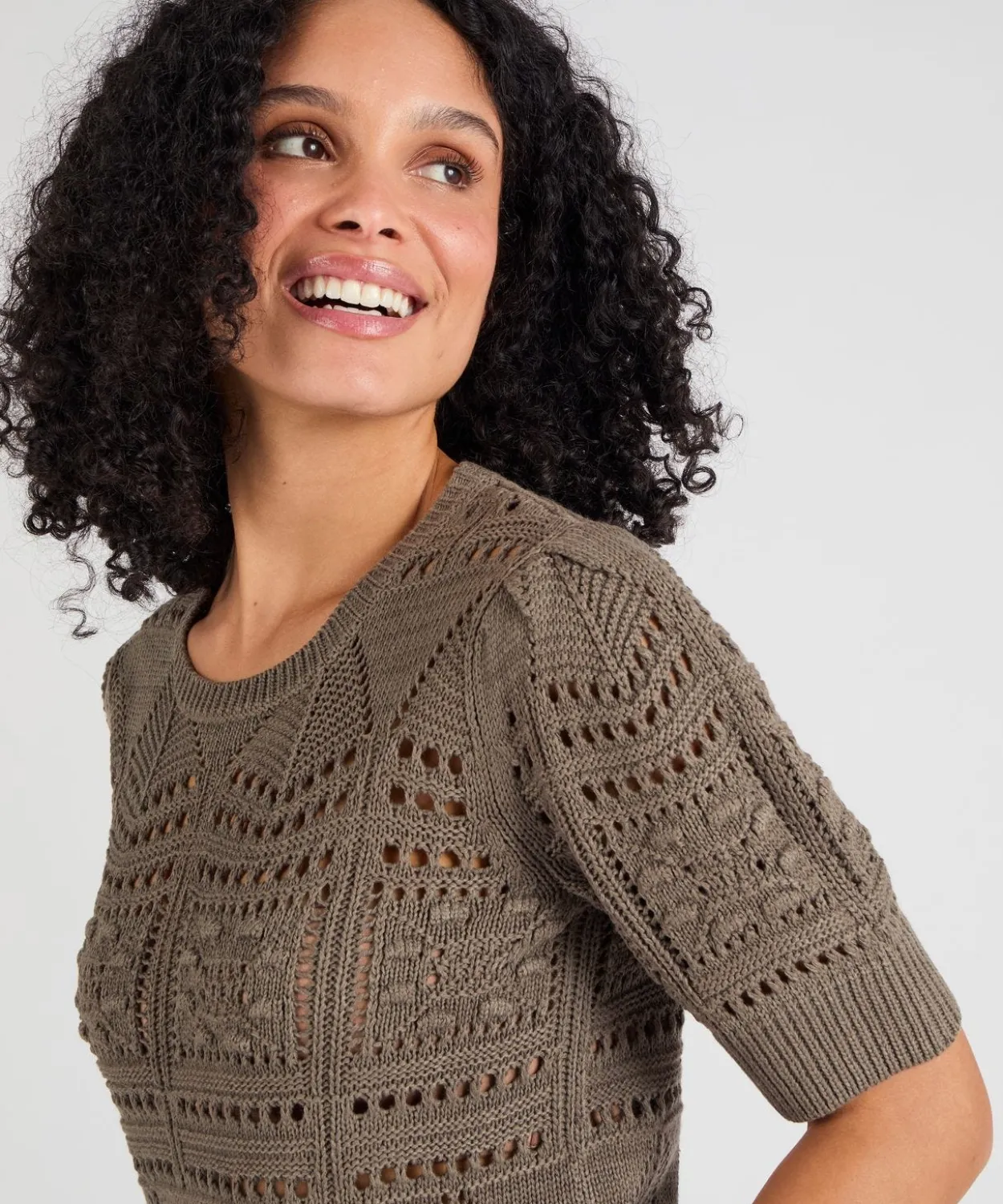 Pull maille ajourée effet crochet