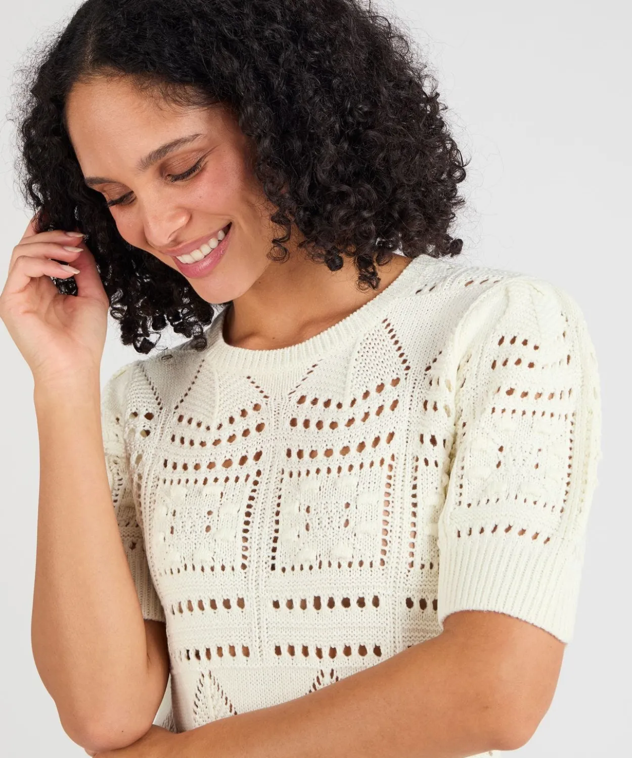 Pull maille ajourée effet crochet