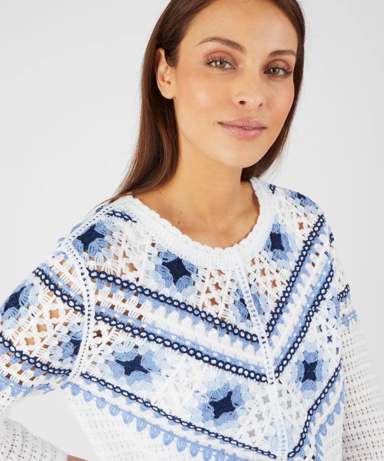 Pull maille crochet colorée