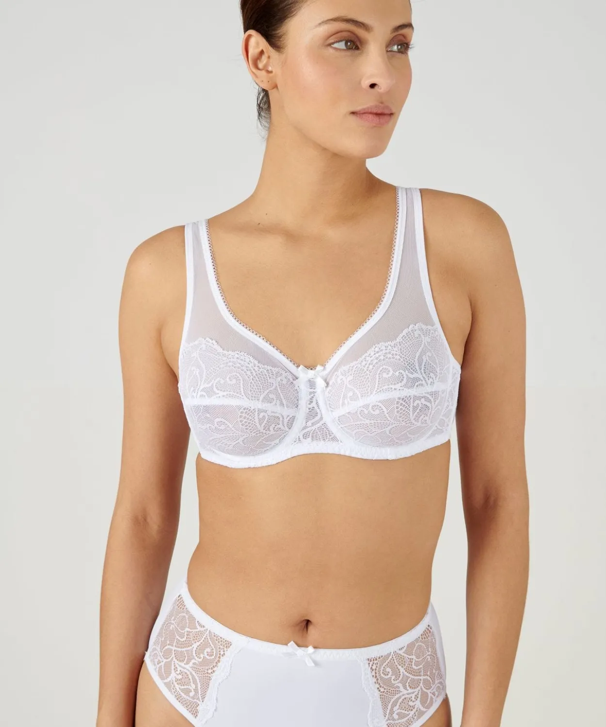 Soutien-gorge à armatures LEA by Damart.