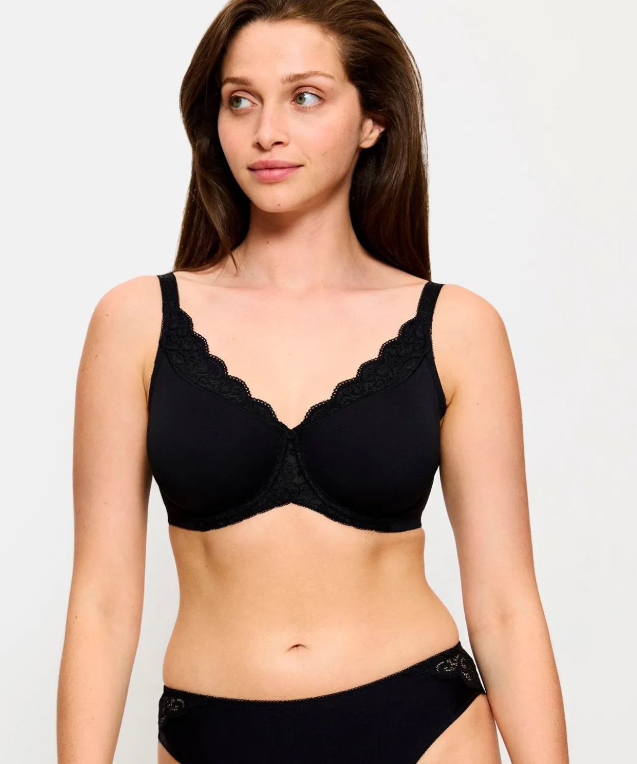 Soutien-gorge à armatures maille et dentelle Amourette de Triumph
