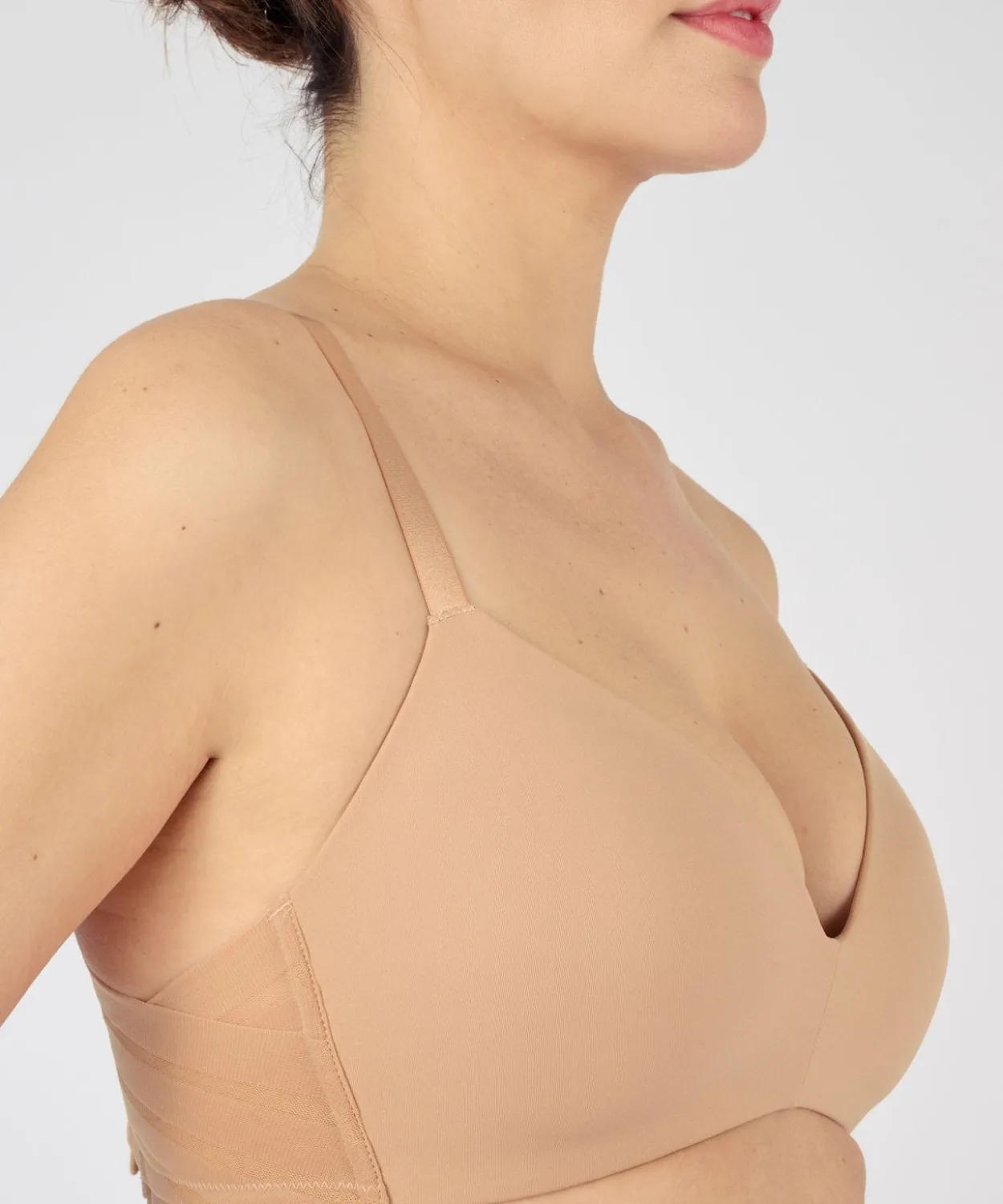 Soutien-gorge invisible* sans armatures