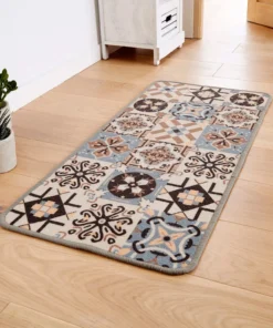 Tapis motif carreaux de ciment.