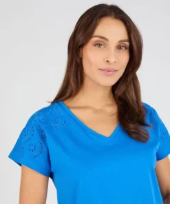T-shirt broderies ajourées en pur coton