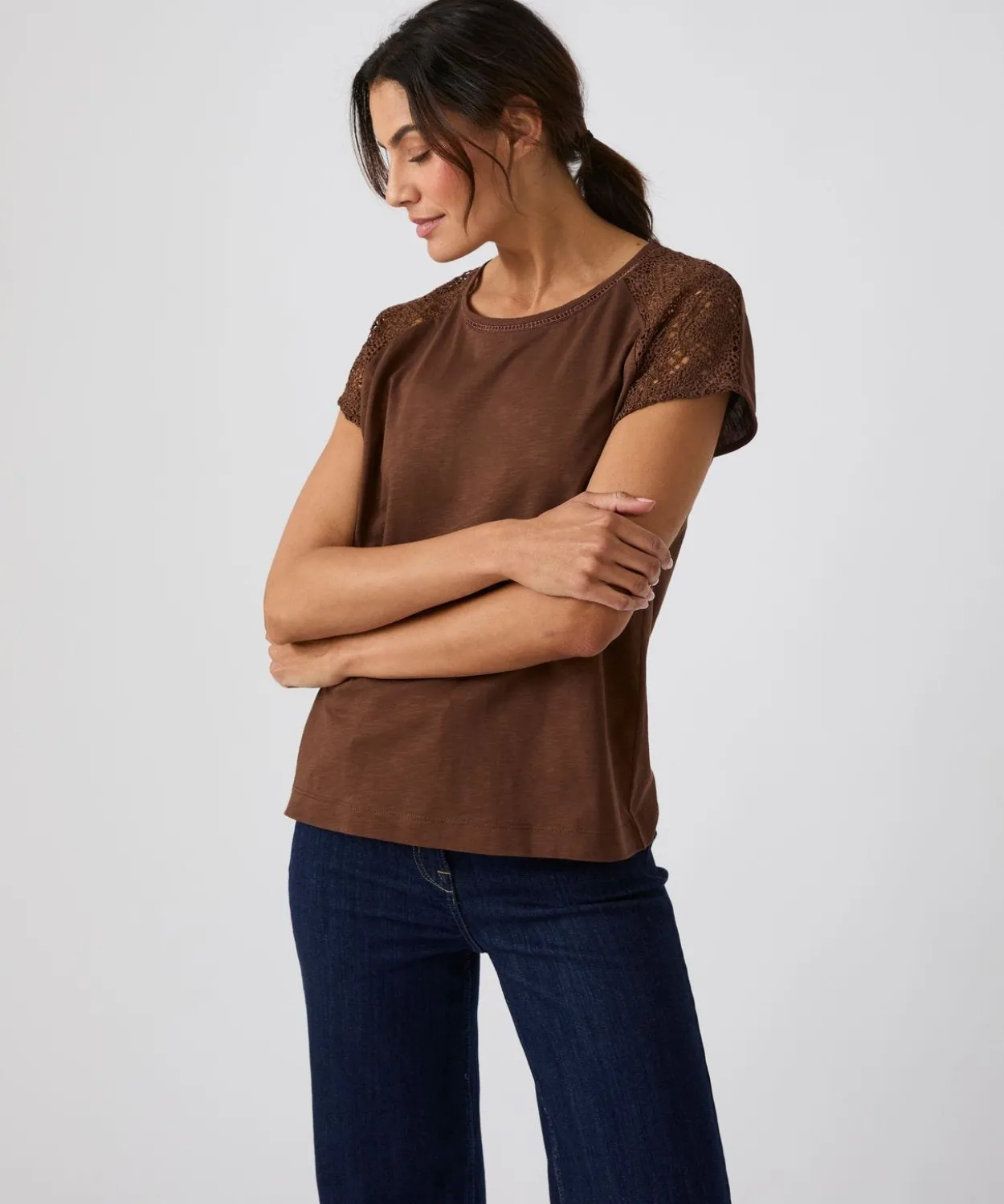 T-shirt détail macramé aux épaules