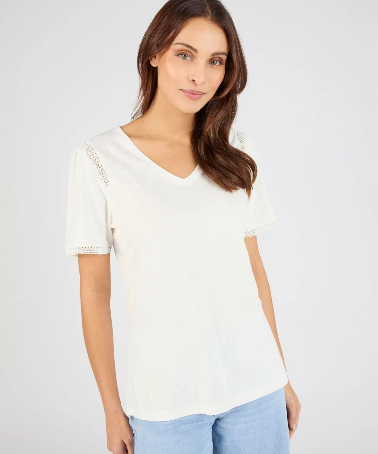T-shirt détails dentelle